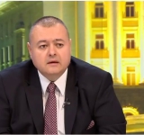 Свилен Трифонов: Спецов ще има функцията на „сламен човек“ в рафинерията