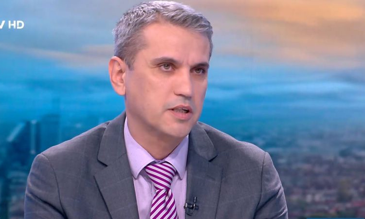 Измамници с &quot;индийски акцент&quot; ни цакат по телефона, купуват си храна с парите ни след това