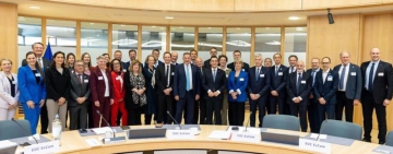 Весела Лечева участва в среща за спорта в Европа с Кърсти Ковънтри и еврокомисаря Глен Микалеф