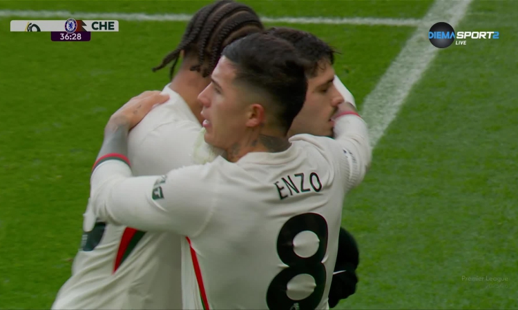 Челси взе своето на ''Търф Мур''