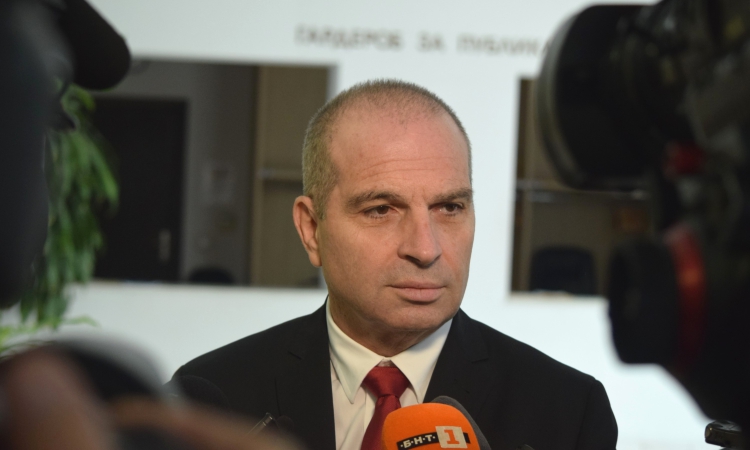 Гроздан Караджов ще предложи отново летище Пловдив за концесия 