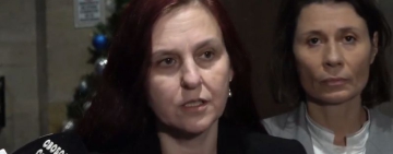 Майката на младеж, задържан след протеста, разказа за брутално полицейско насилие: Г-н Митов, спите ли?