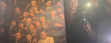 Протест и контрапротест пред дома на Бойко Борисов в Банкя