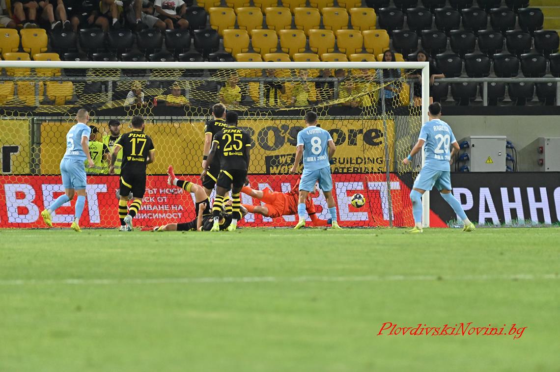 На живо: Локо Сф - Ботев Пд 3:2