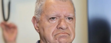 Проф. Михаил Константинов: Президентът няма право да скочи в политическото блато