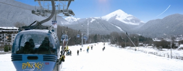 Мъгли и облаци в равнините, слънце в планините