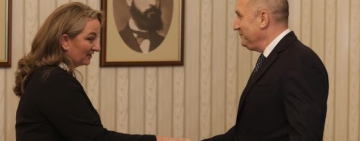 Деница Сачева пред Радев: Следващите часове ще внесат удължителен бюджет