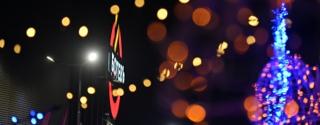 ПП-ДБ: Законен ли е коледният базар върху паркинга на стадион „Христо Ботев“?