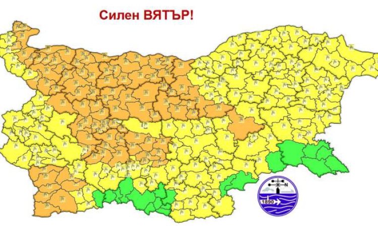 Силен вятър