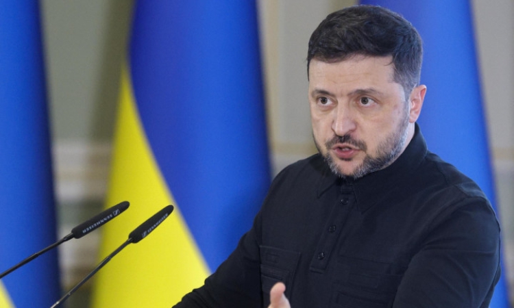 Зеленски продължава с разговорите за мирния план