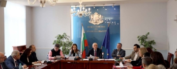 Нараства заболяемостта от грип: Здравният министър се срещна с директорите на РЗИ