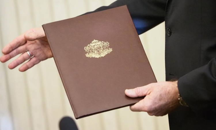 Кой може да стане служебен премиер от "домовата книга"? 