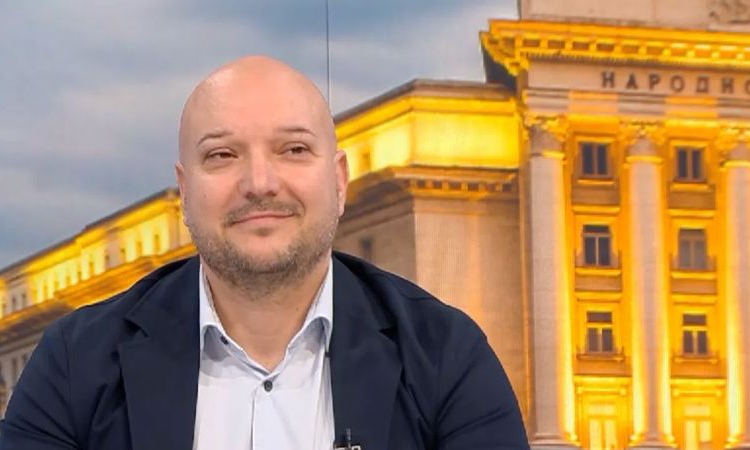 Петко Петков, "Галъп": Радев ще играе за преформатиране на системата от сорта на президентска република