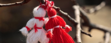 Търговците на мартеници кандидатстват за 139 места на Главната