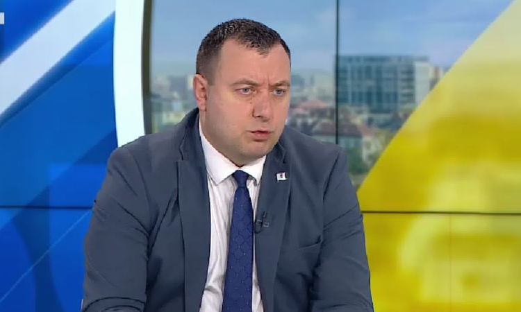 Петър Петров: Няма симпатизант на Радев, който да не желае той да направи коалиция с "Възраждане"