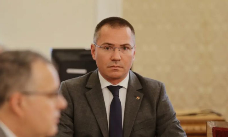 Ангел Джамбазки: Приказките на Мицкоски са делюзии, но защо в Брюксел се правят на "ни лук яли, ни лук мирисали“?