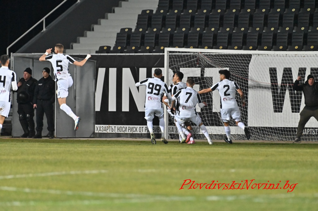 На живо: Локомотив Пд - Черно море 0:0