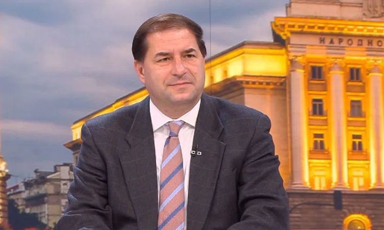 Доц. Борислав Цеков призова за компетентни и неутрални министри в служебния кабинет "Гюров"