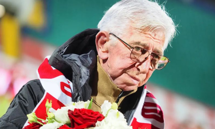 Легендарният Джони Велинов се бори за живота си във ВМА