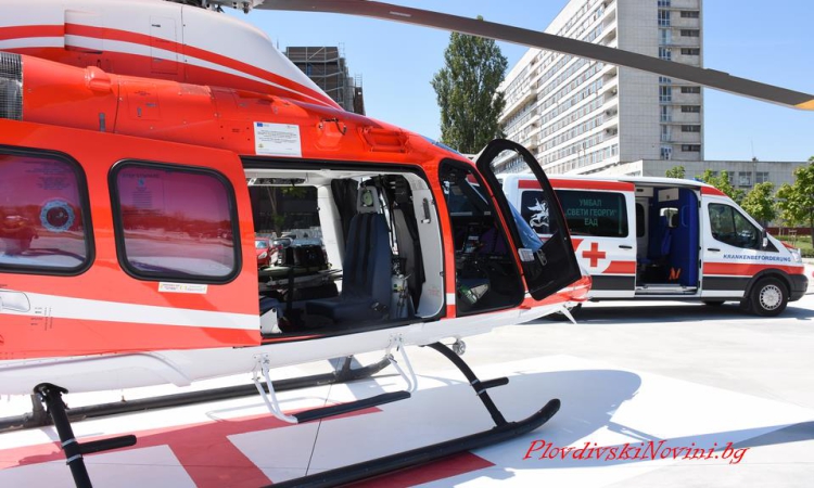 Въздушната линейка превози в УМБАЛ 