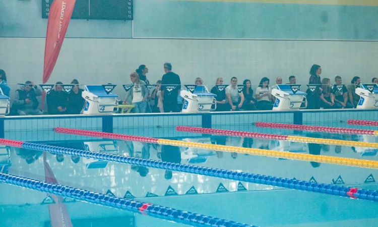 Момчето, починало по време на плувен турнир, се оплаквало два дни от силно главоболие