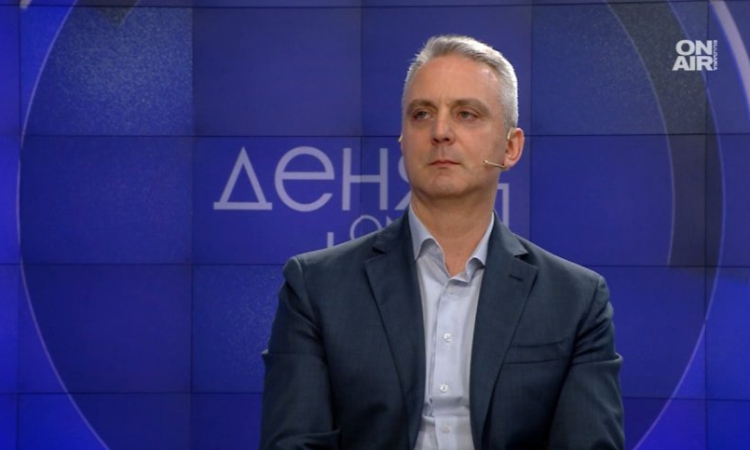 Стоил Моллов: Пленумът трябва да се произнесе за оставането на Сарафов