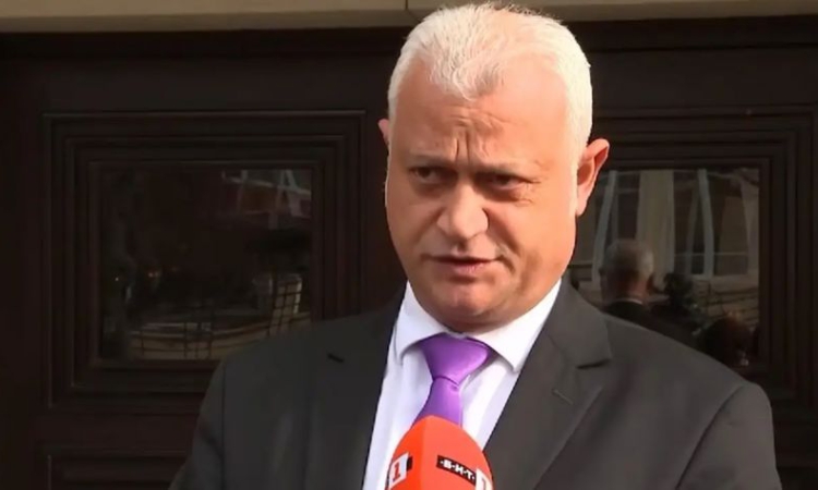 Министър Дечев: По никакъв начин няма да се меся и не съм се месил в разследването на случаите „Петрохан“ и „Околчица“