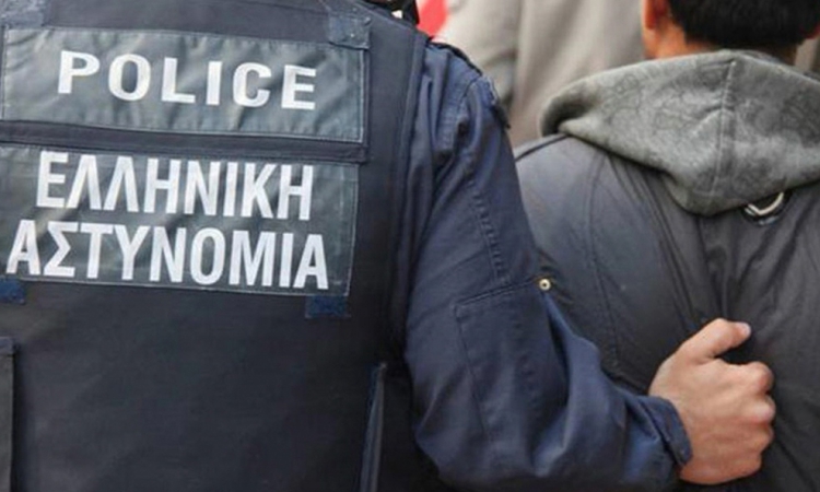 Арест на четирима българи в Гърция за трафик, отвличане и сексуална експлоатация