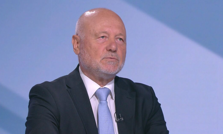 Тодор Тагарев: Американските самолети у нас са цистерни, зареждат други за Иран