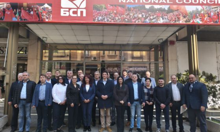 БСП обяви всички водачи на листите си за изборите