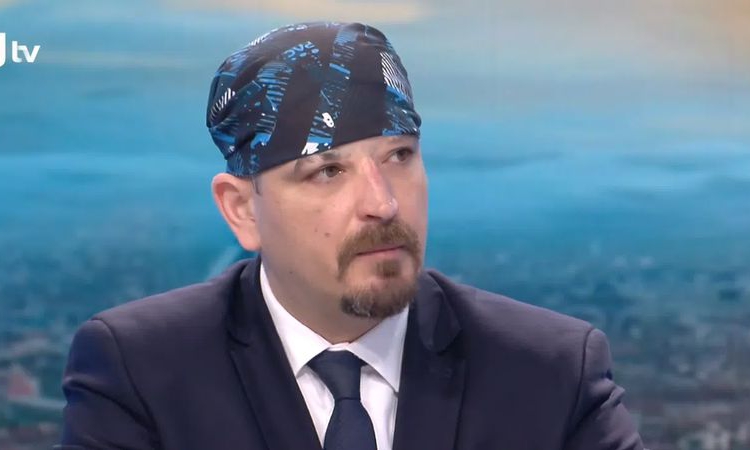 Доц. Цветков: Исканията за преместване на американските самолети наливат масло в огъня на пропагандната паника