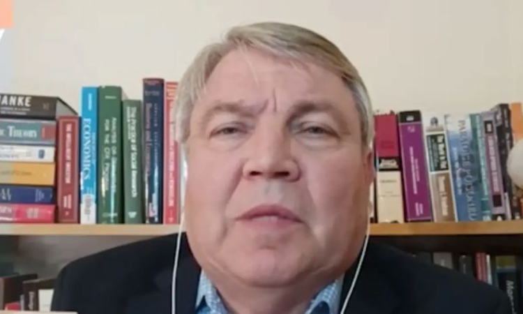 Проф. Асен Асенов: Цените на горивата може да скочат с до 15%, успокояване скоро не се очаква