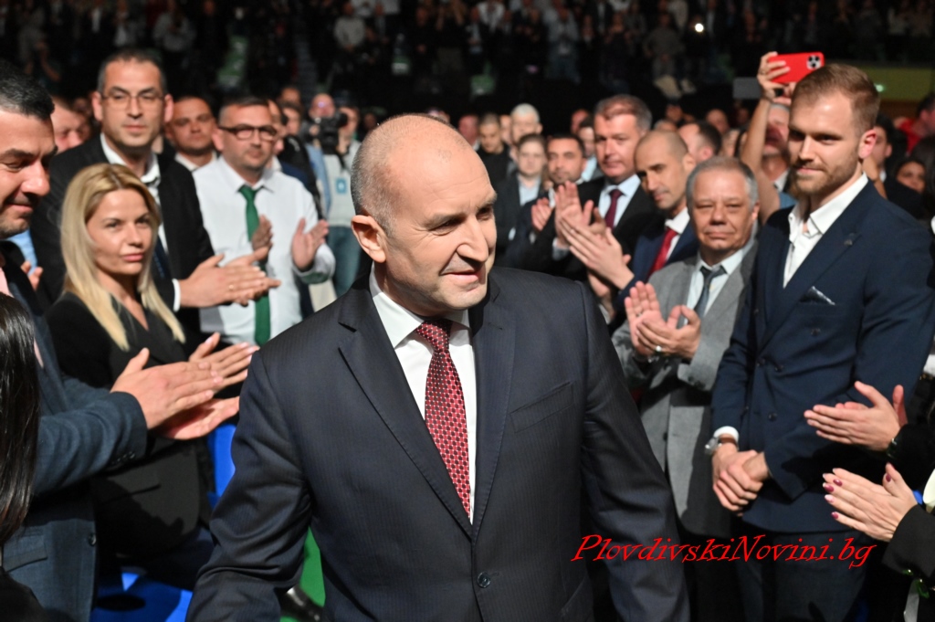 Румен Радев откри предизборната си кампания в Пловдив