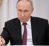 Младенов: Хамас трябва да се разоръжи