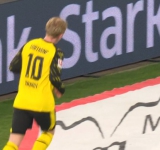 Дортмунд тресна драматично Щутгарт