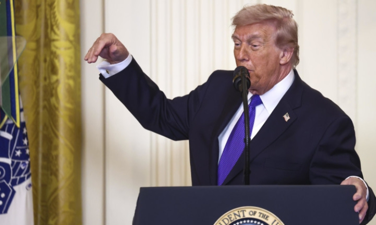 Тръмп: САЩ се опитаха тайно да доставят оръжия на иранските протестиращи чрез кюрдите