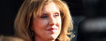 Емилия Русинова отговори на твърденията, че се е возила с Петьо Еврото