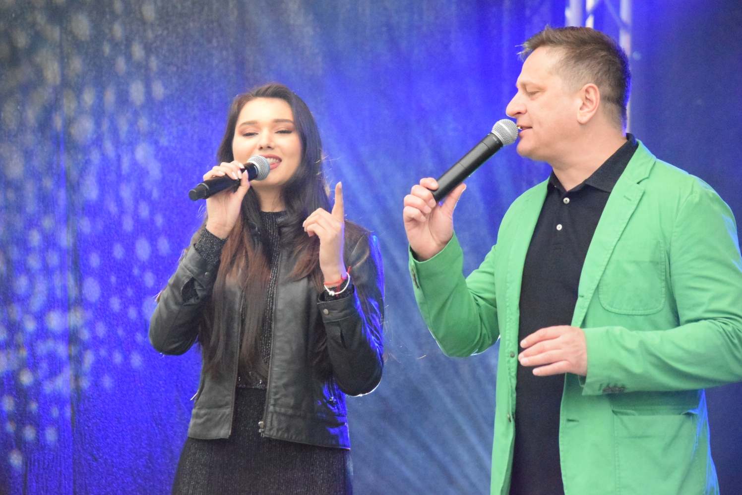 „Прогресивна България“ закри кампанията си под тепетата с Устата и Владо Димов