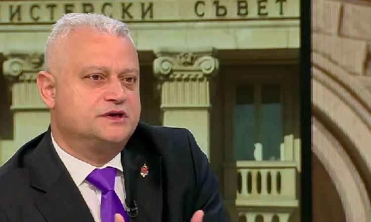 Емил Дечев: Политически активист е собственик на камиона, който запуши "Хемус"