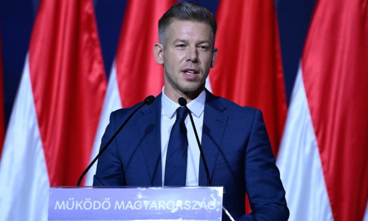 Мадяр с първи удар по Орбан