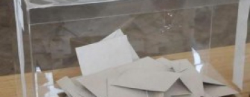 Агенциите:  Избирателна активност между 4,6-4,9 % в страната към 9 часа