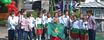 Деца пресъздадоха събитията от 1876 година в Бенковски 