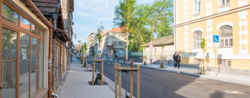 Кметът инспектира обновена ключова градска зона в центъра