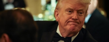 Рейтингът на Тръмп удари дъното на фона на войната с Иран и конфликта с папа Лъв