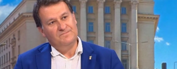 Милен Любенов: Силната опозиция е гражданското общество