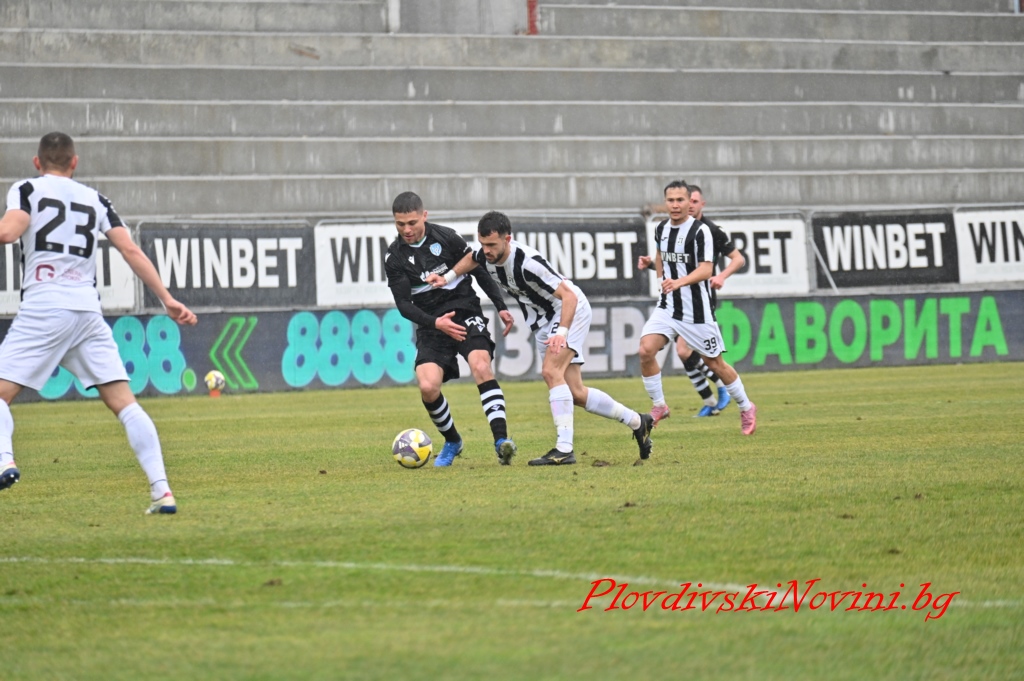 На живо: Локомотив Пд - Черно море 0:0