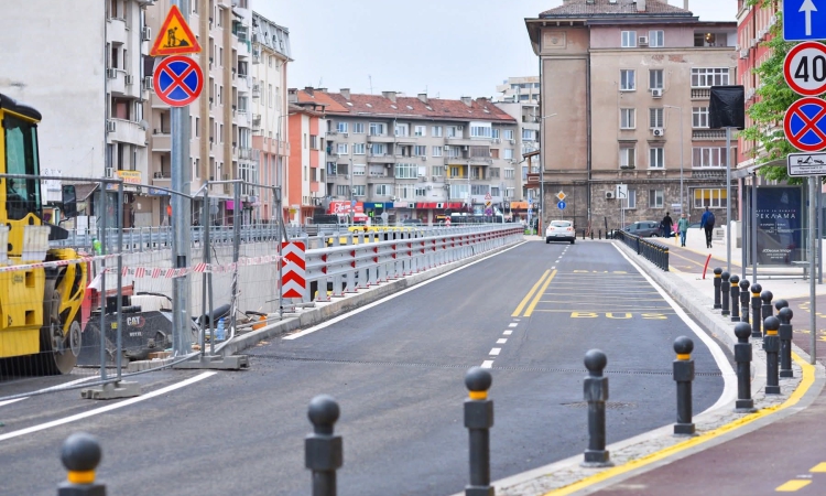 Пуснаха движение по бул. "В.Априлов" до колелото на Централна гара