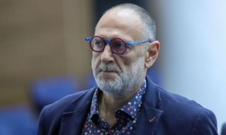 Любен Дилов-син не се закле като депутат, получил е инсулт