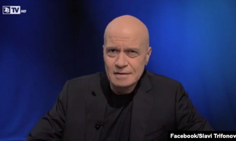 Слави Трифонов срещу Румен Радев: Къде е референдумът за лева?