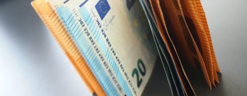 Българинът работи срещу 12 евро на час